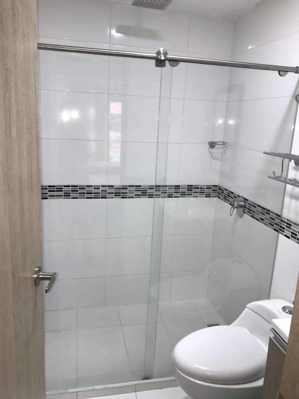 Apartaestudios Laureles Медельин Экстерьер фото