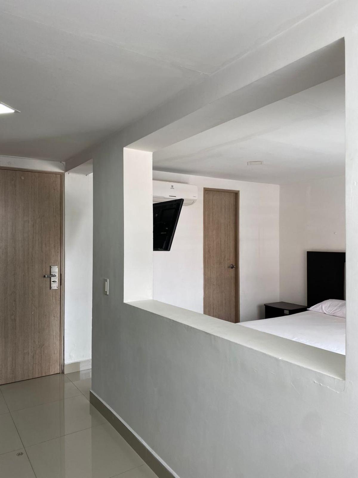 Apartaestudios Laureles Медельин Экстерьер фото